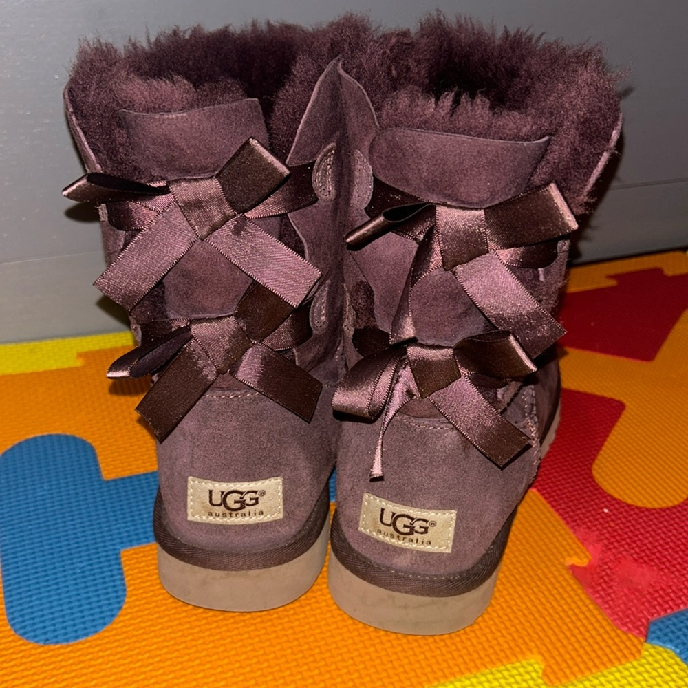 UGG Purple Double Back Bow Size 8